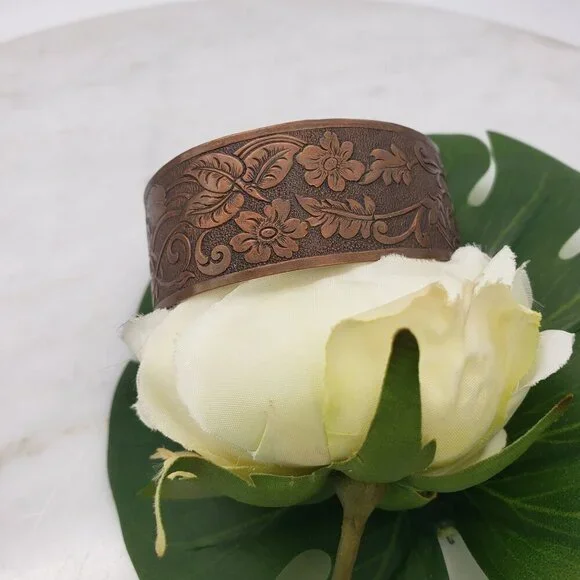 Vintage Handmade Genuine Solid Copper Floral Vine Relief Engraved Cuff Bracelet